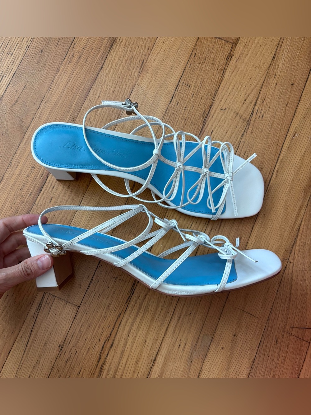 Lisa Says Gah Bow White Women’s Sandals NEW size 10